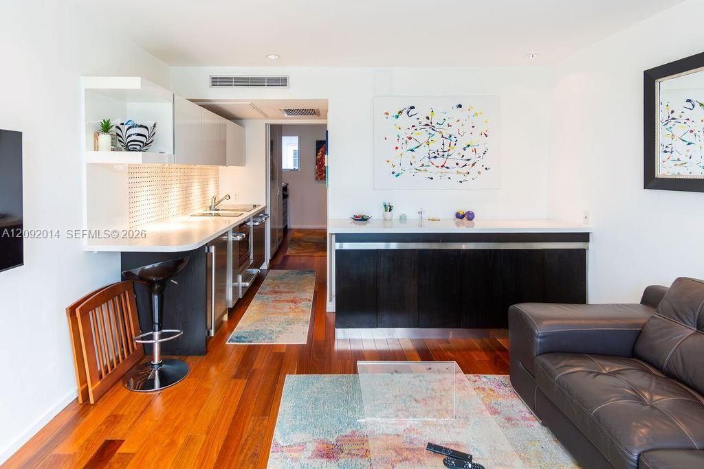 1601 West Ave , Unit 209, Miami Beach, FL 33139 Photo