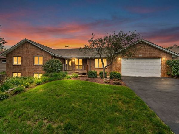 6626 Shadybrook Trail , Loves Park, IL 61111