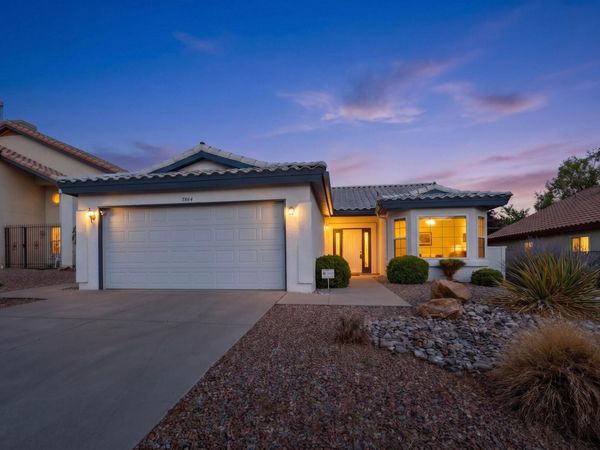 7804 Oakland Avenue NE, Albuquerque, NM 87122
