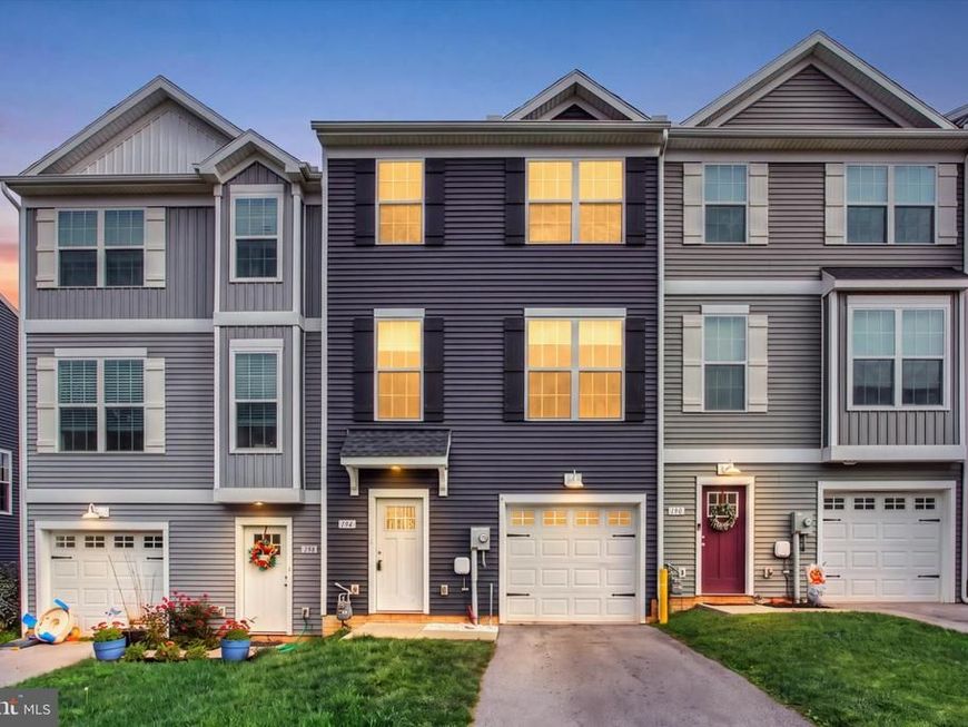 194 Hudson Boulevard , Red Lion, PA 17356 Main Photo