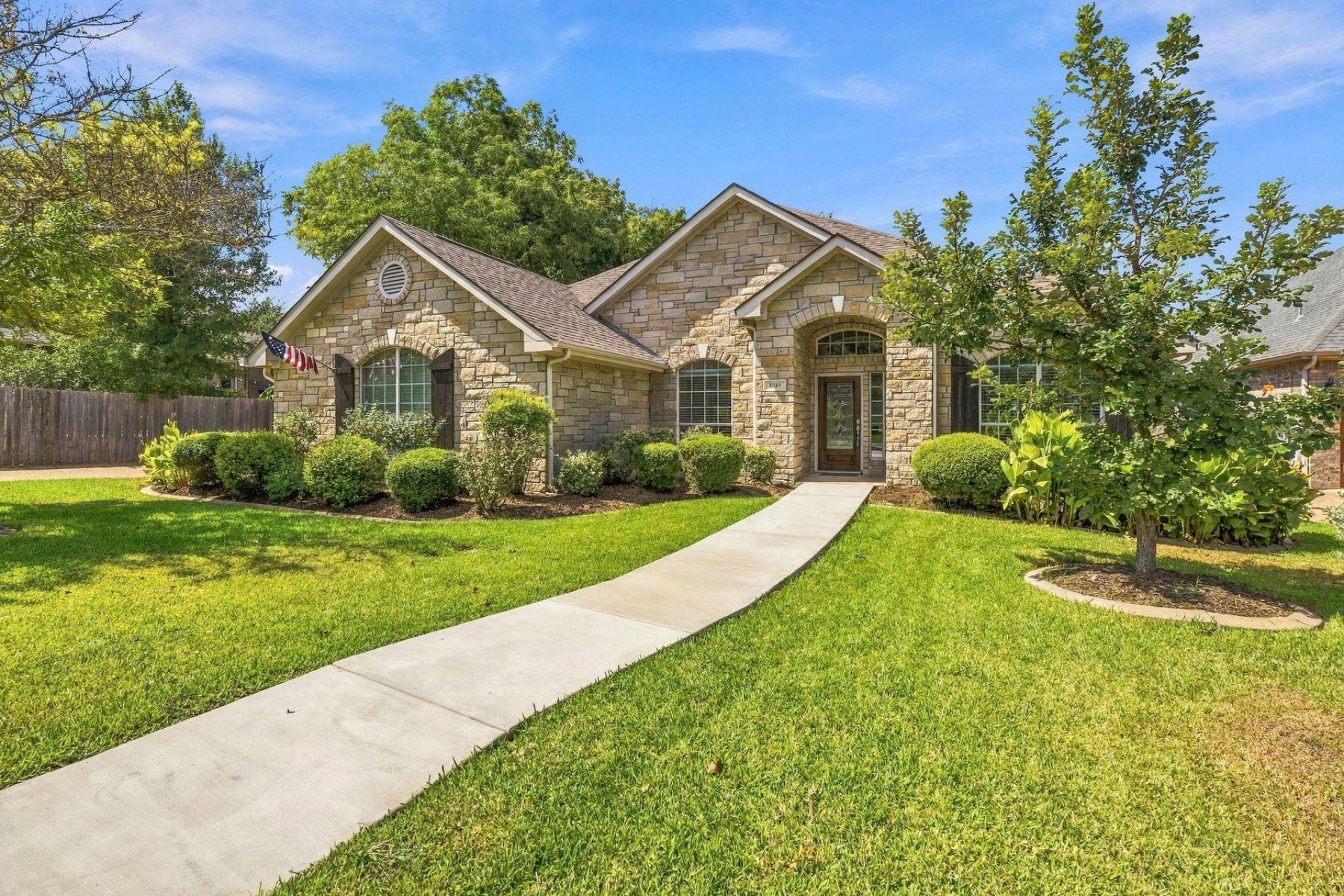 1349 River Forest Dr, Round Rock, TX 78665 Main Photo