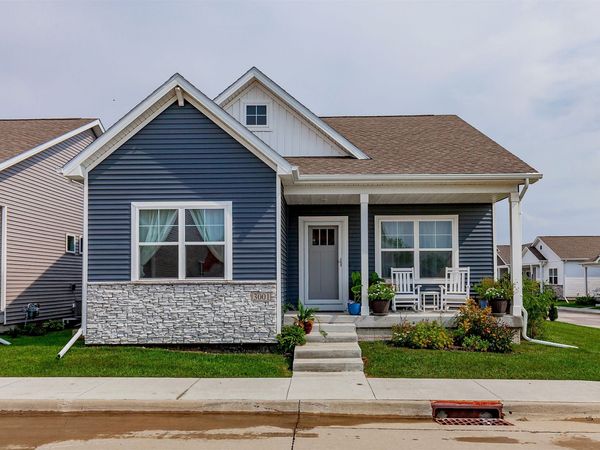 3001 NW Countrywood Lane, Ankeny, IA 50023