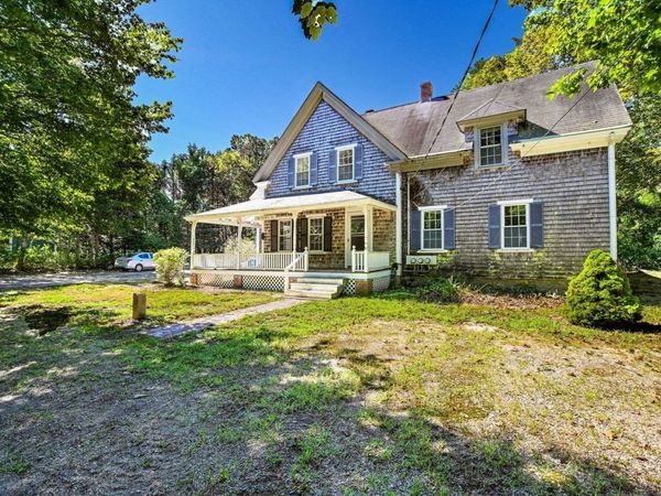 46 County Road, Falmouth, MA 02556