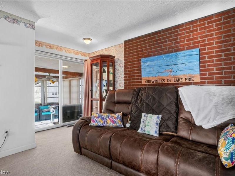 2825 E Center Street, Conneaut, OH 44030 Photo 12