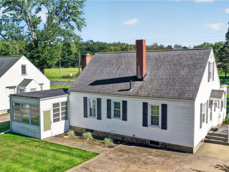 2825 E Center Street, Conneaut, OH 44030 Photo 5