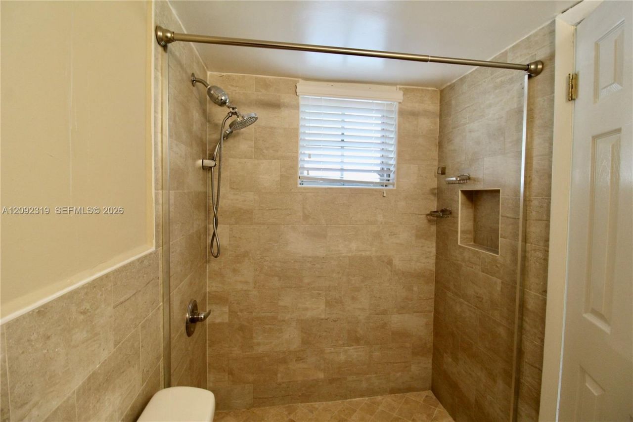 2290 NW North River Dr , Unit 5, Miami, FL 33125 Photo