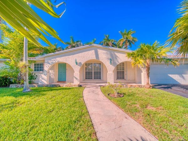 20120 SW 84th Pl , Cutler Bay, FL 33189