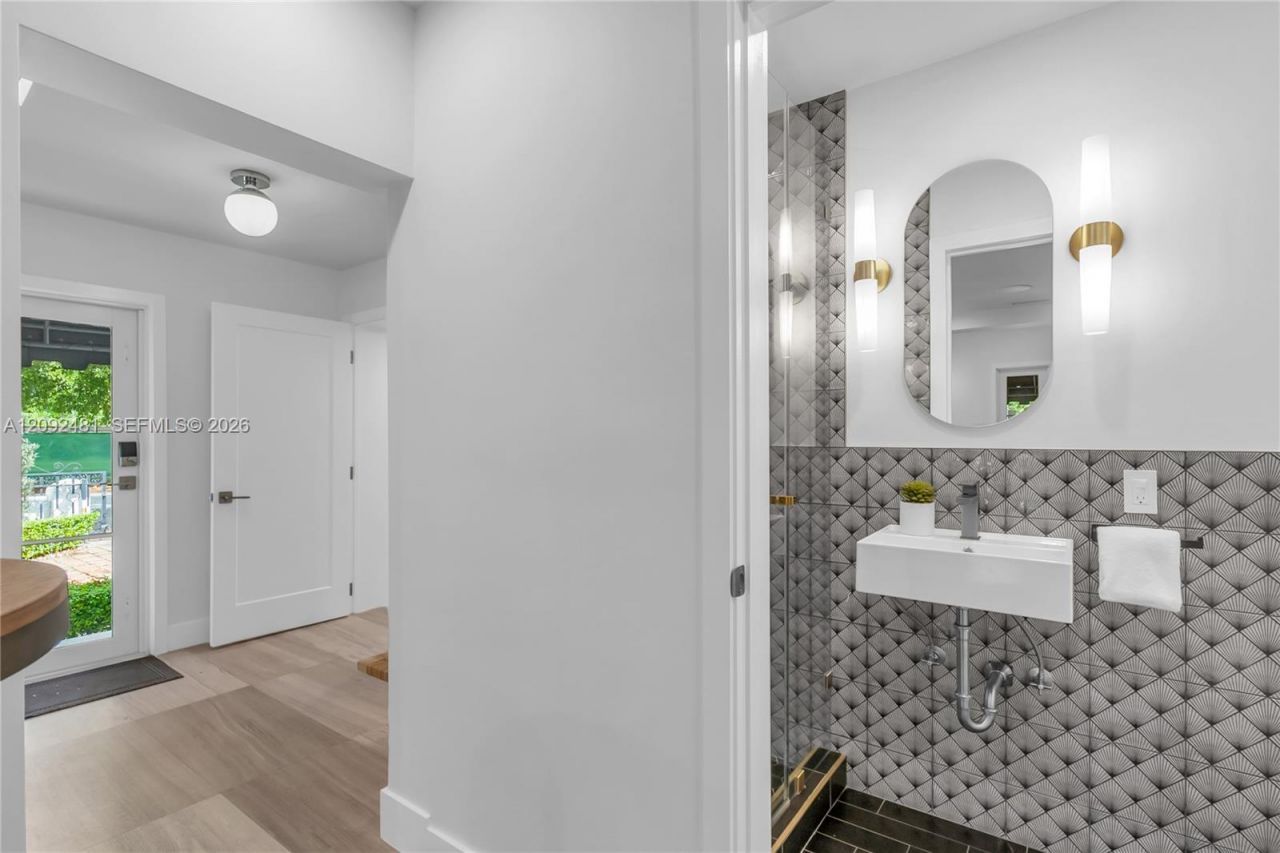 1222 Cortez St, Coral Gables, FL 33134 Photo