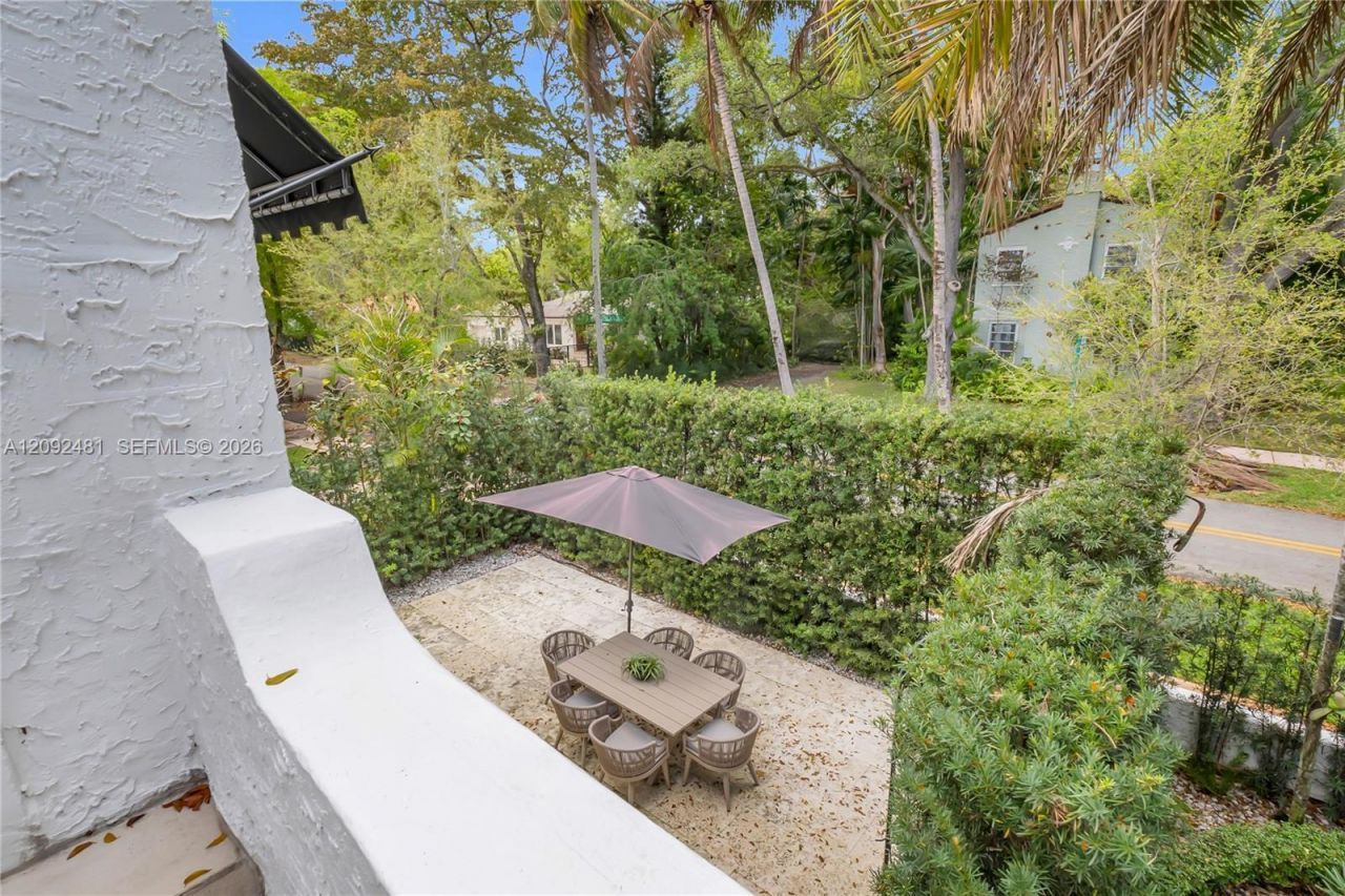 1222 Cortez St, Coral Gables, FL 33134 Photo