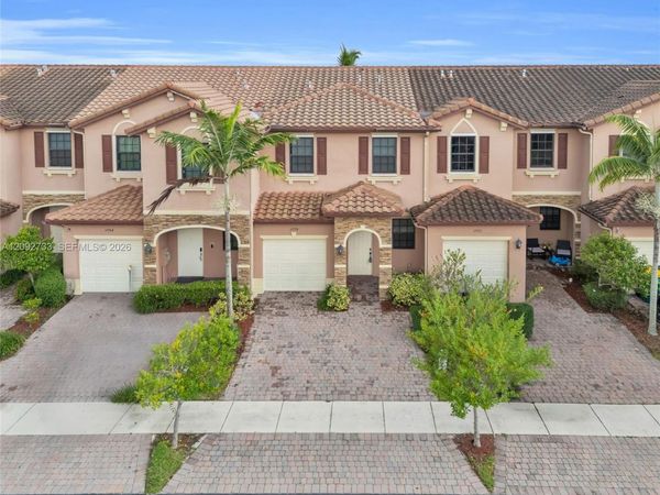 3778 SE 2nd Dr, Homestead, FL 33033