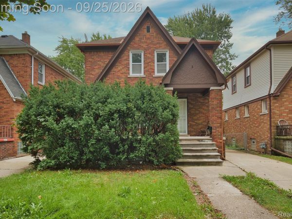 1061 Fort Park Boulevard, Lincoln Park, Mi 48146