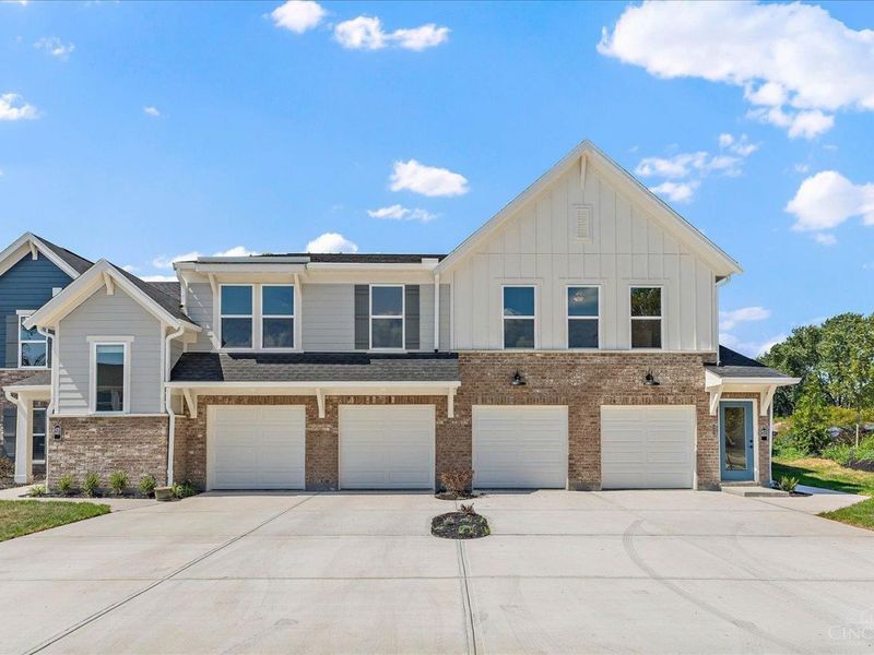 425 Pilot Point, Unit 1-305, Vandalia, OH 45377 Photo 1