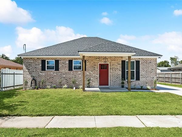 1884 JOSEPH Drive , St Bernard, LA 70085