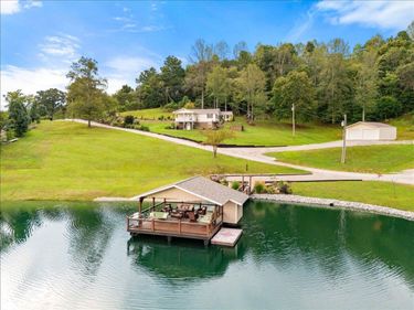 102 N Maple Creek Sub Road, Williamsburg, KY 40769