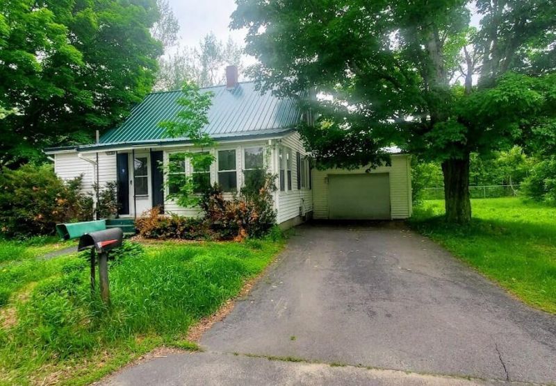 9 Katahdin Avenue Extension , Millinocket, ME 04462 Main Photo