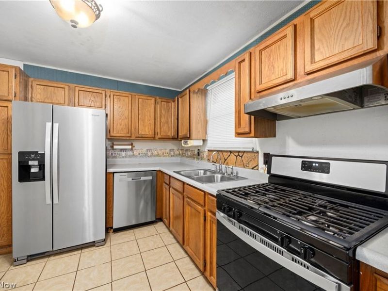 4105 Denison Avenue, Lorain, OH 44055 Photo 10
