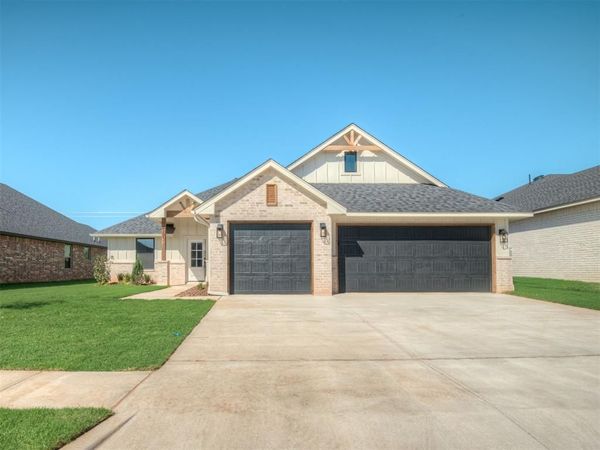 5101 Misty Wood Lane, Mustang, OK 73064