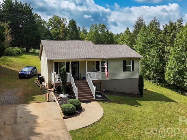 2827 Hollybrook Lane, Morganton, NC 28655