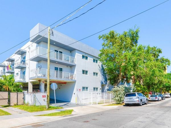 1029 NW 3rd St , Unit 202, Miami, FL 33128
