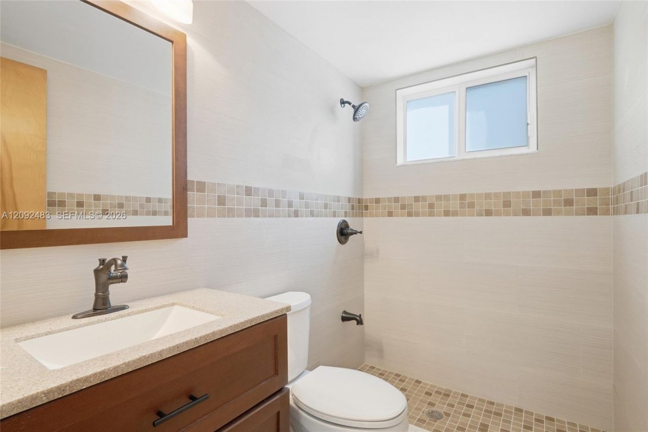 12641 NW 102nd Pl, Hialeah Gardens, FL 33018 Photo
