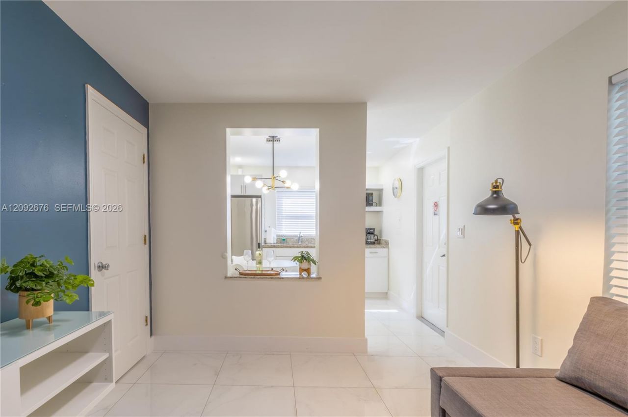 1762 NW 15th St , Unit 2, Miami, FL 33125 Photo