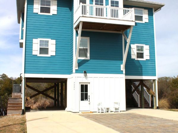 7406 Canal Court , Emerald Isle, NC 28594