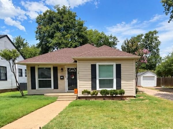 3816 Birchman Avenue , Fort Worth, TX 76107