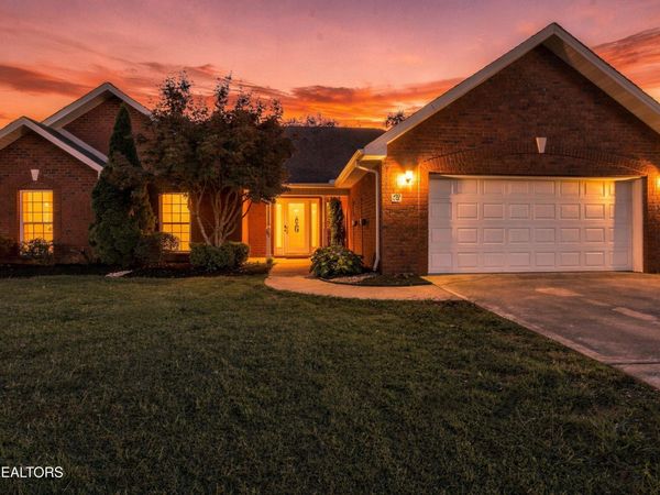 160 Edinburgh Drive, Lenoir City, TN 37771