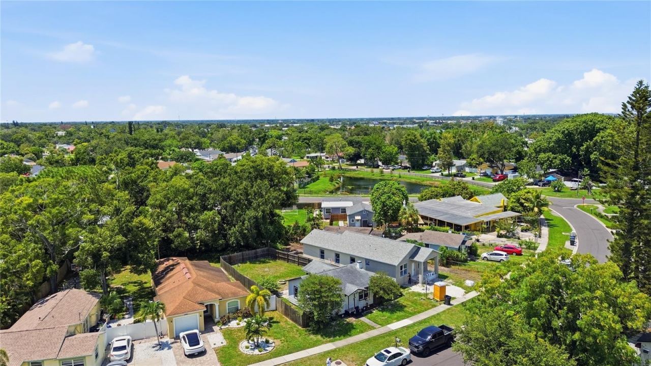 5552 Crissman Drive N, Saint Petersburg, FL 33714 Photo