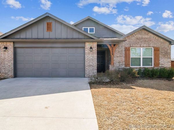 2029 W Huntsville Place, Broken Arrow, OK 74011