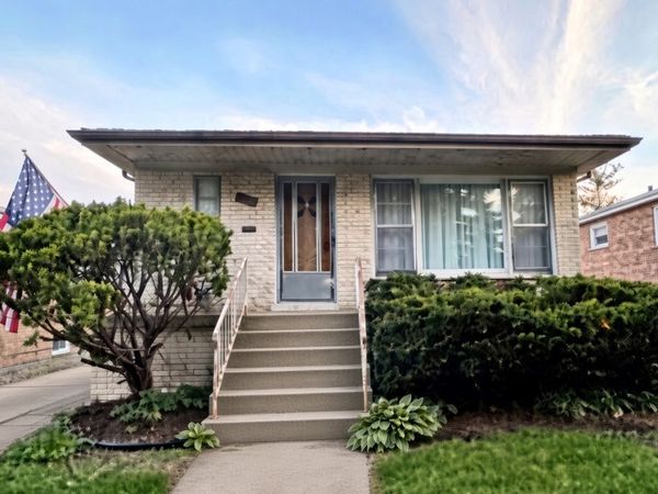 7719 W Jarvis Avenue, Chicago, IL 60631