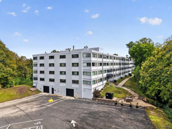 2100 Valkyrie Drive NW, Unit 201, Rochester, MN 55901