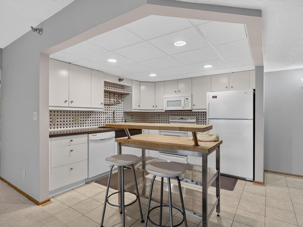 2100 Valkyrie Drive NW, Unit 201, Rochester, MN 55901