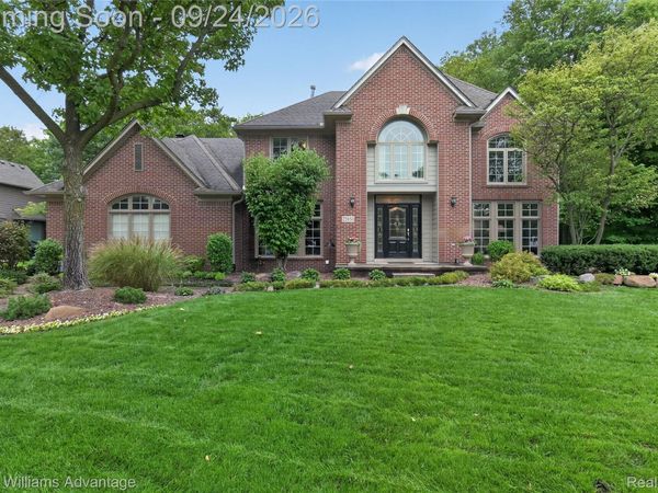 25650 Arcadia Drive, Novi, Mi 48374