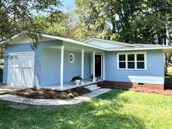 59 Jackson Avenue, Louisville, MS 39339