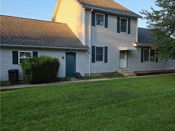 139 Meadowpark Drive , Cambridge, OH 43725