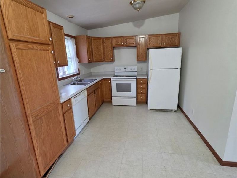 139 Meadowpark Drive, Cambridge, OH 43725 Photo 18
