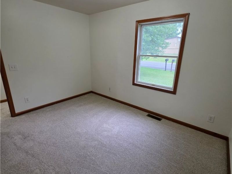 139 Meadowpark Drive, Cambridge, OH 43725 Photo 25