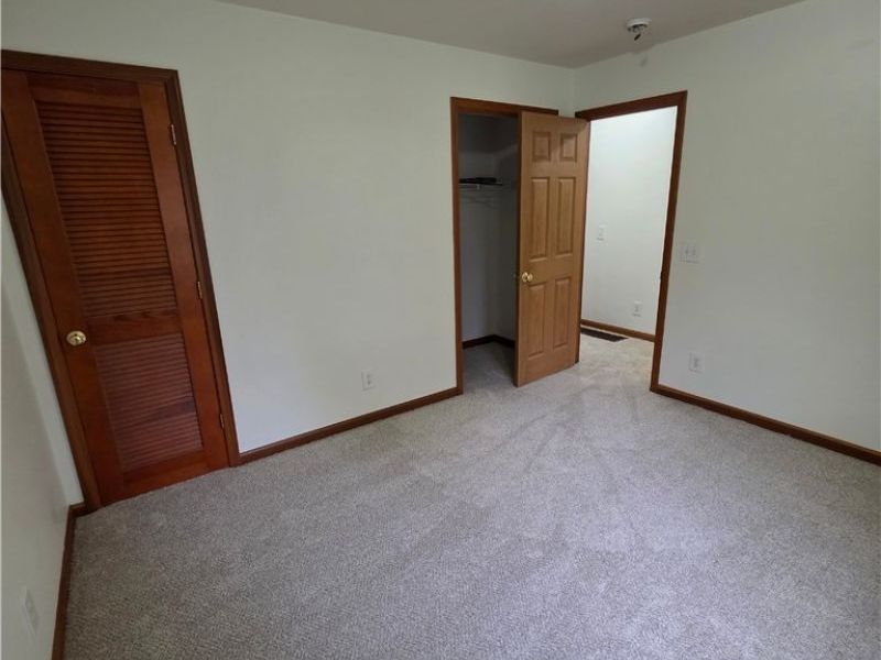 139 Meadowpark Drive, Cambridge, OH 43725 Photo 26