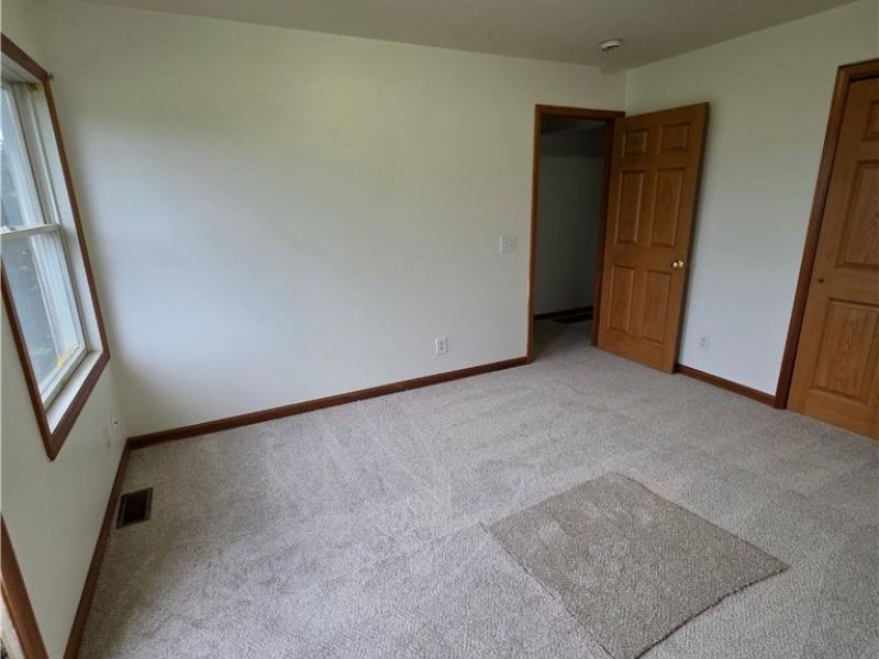 139 Meadowpark Drive, Cambridge, OH 43725 Photo 36