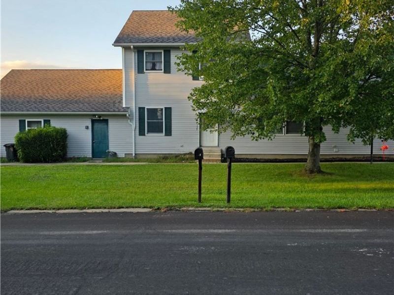 139 Meadowpark Drive, Cambridge, OH 43725 Photo 37