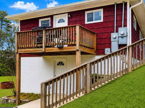 536 Elmwood Road NW, Atlanta, GA 30318