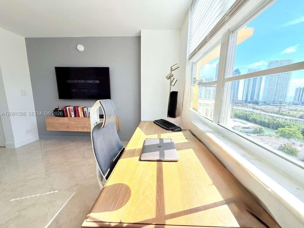 251 174th St , Unit 1712, Sunny Isles Beach, FL 33160 Photo