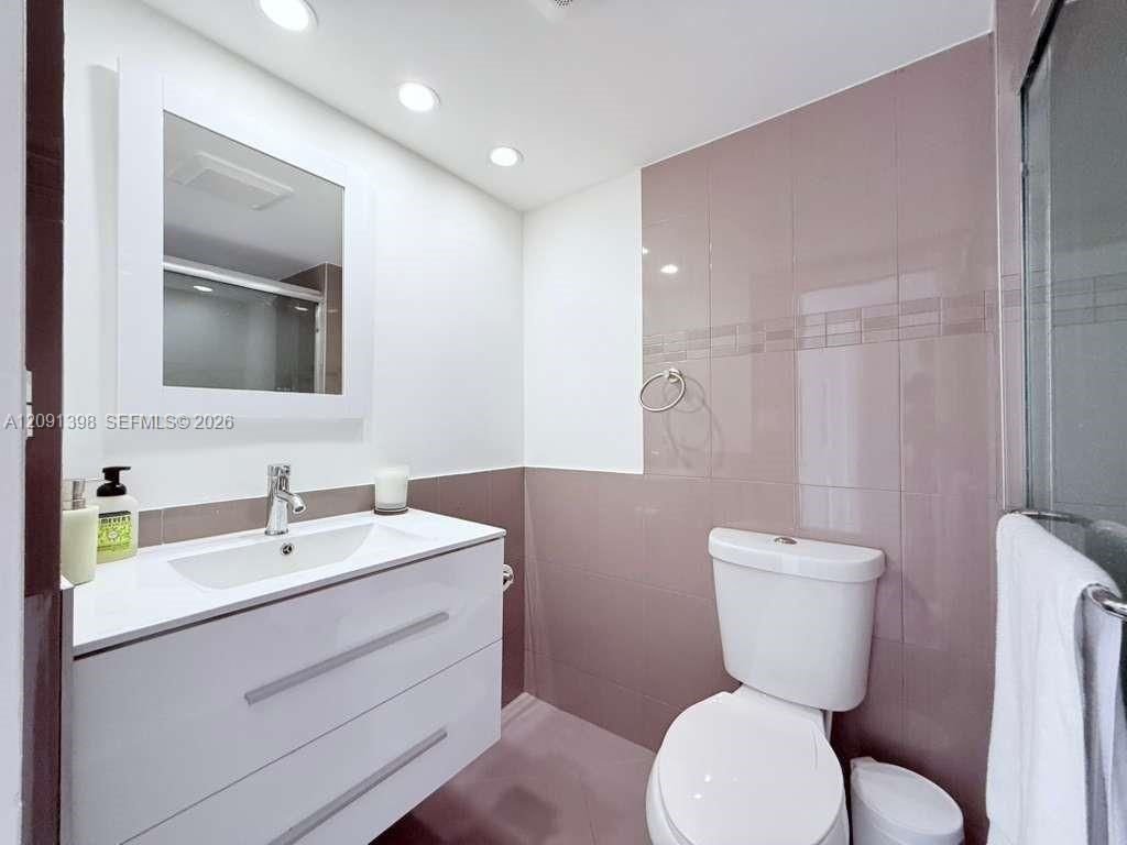 251 174th St , Unit 1712, Sunny Isles Beach, FL 33160 Photo