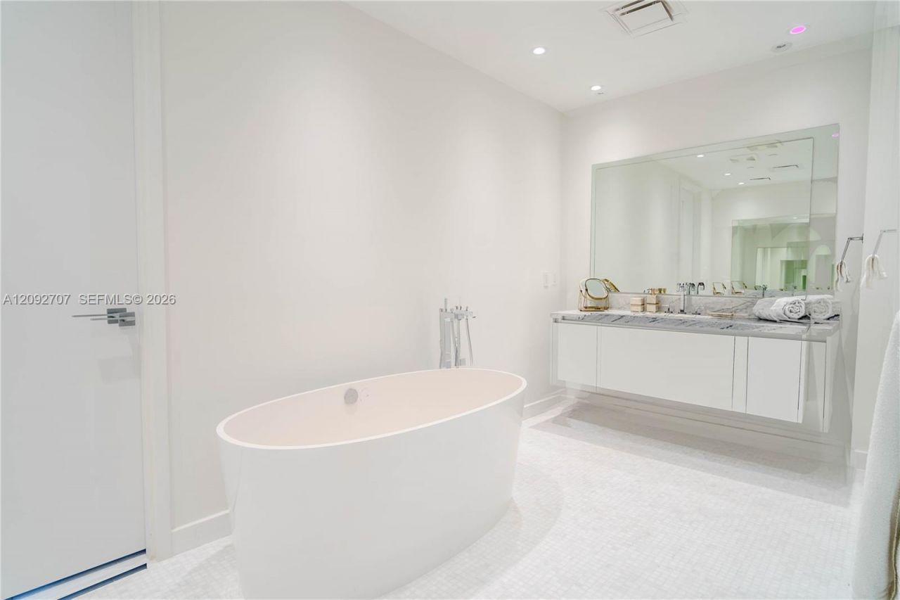 700 NE 26th Ter , Unit 2602, Miami, FL 33137 Photo
