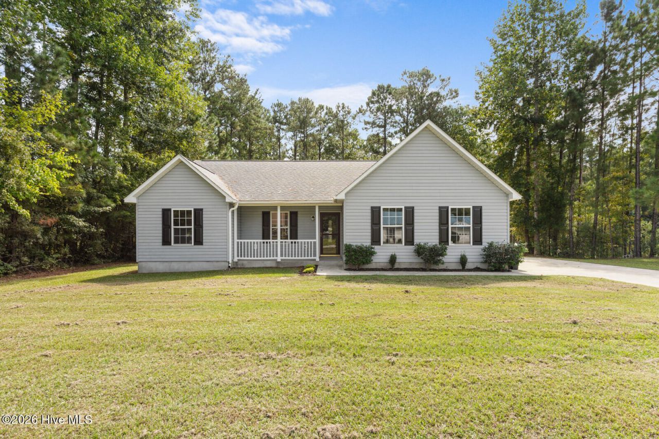 216 Lemonwood Drive, Havelock, NC 28532 Main Photo