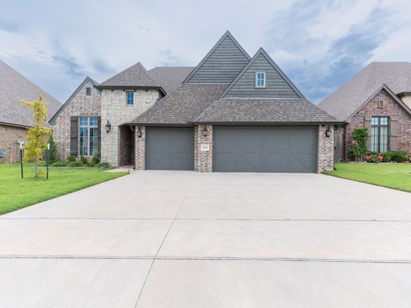 2910 E Quaker Street , Broken Arrow, OK 74014