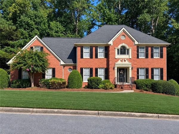 1455 Chinook Court SW, Lilburn, GA 30047