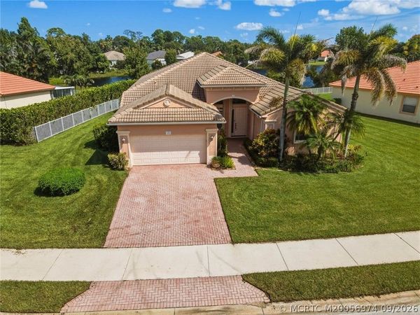 1251 SE Illusion Isle Way , Stuart, FL 34997