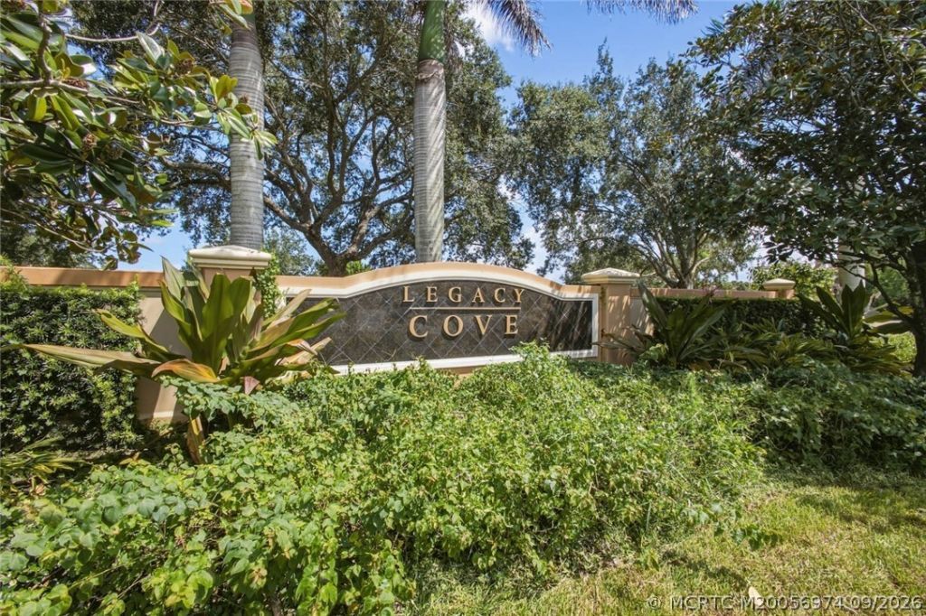 1251 SE Illusion Isle Way, Stuart, FL 34997 Photo